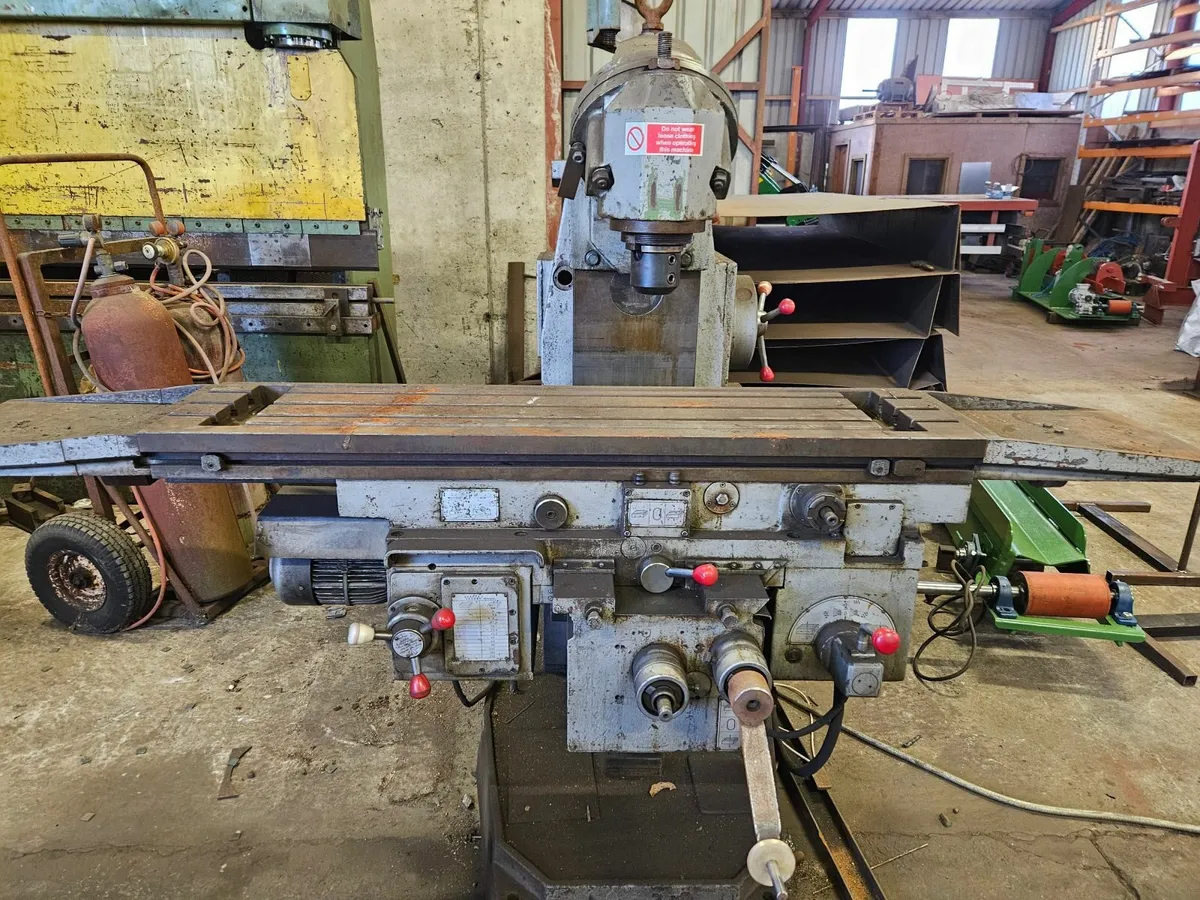 Milling machine - Image 1