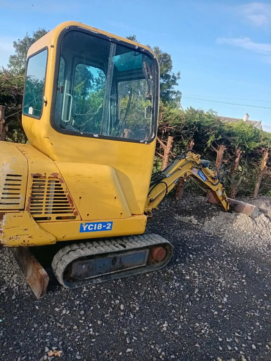 Minidigger and Hedge cutter  for sale - Image 1