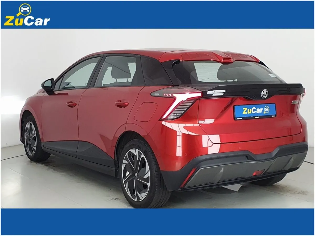 MG MG4  26 4 Se SE 203 Electric 64kwh Auto Long R - Image 4