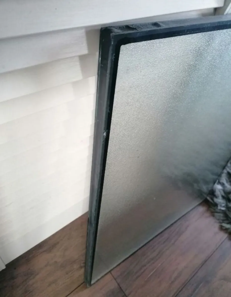 Ffrosted Window Pane - Image 2