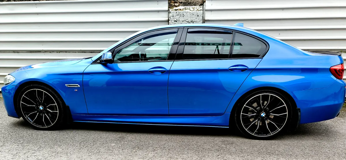 BMW 5-Series 2016 M SPORT - Image 3