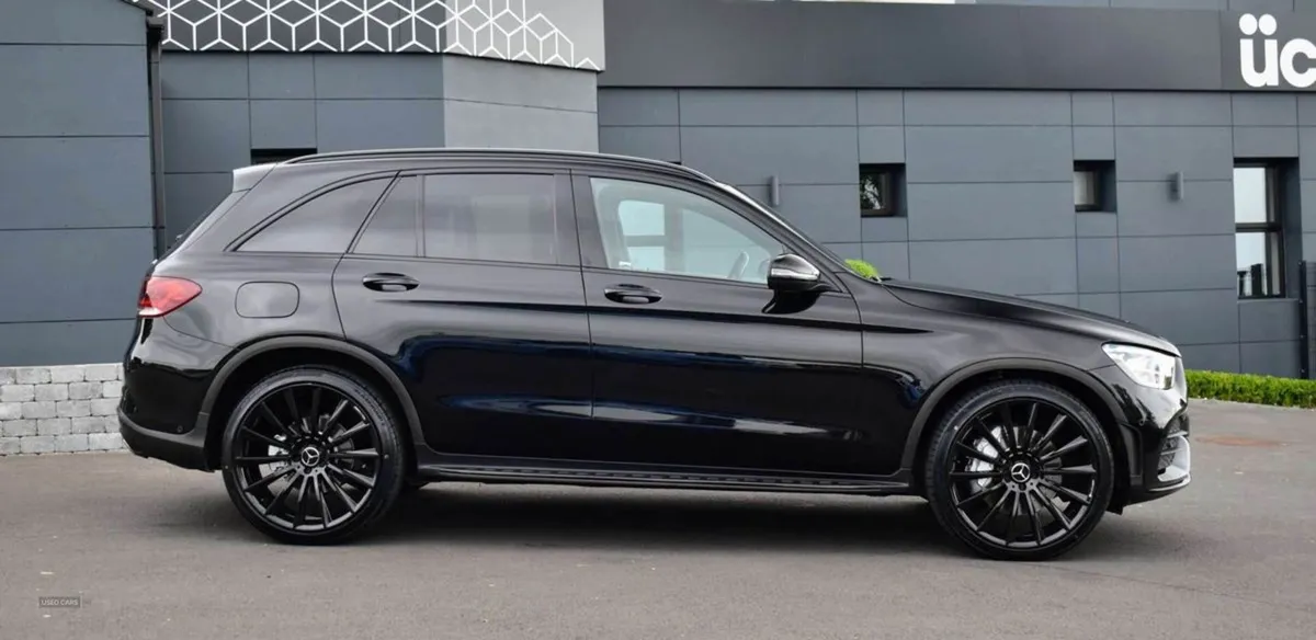 Mercedes-Benz GLC 2.0 GLC 220 D 4matic AMG Line A - Image 4