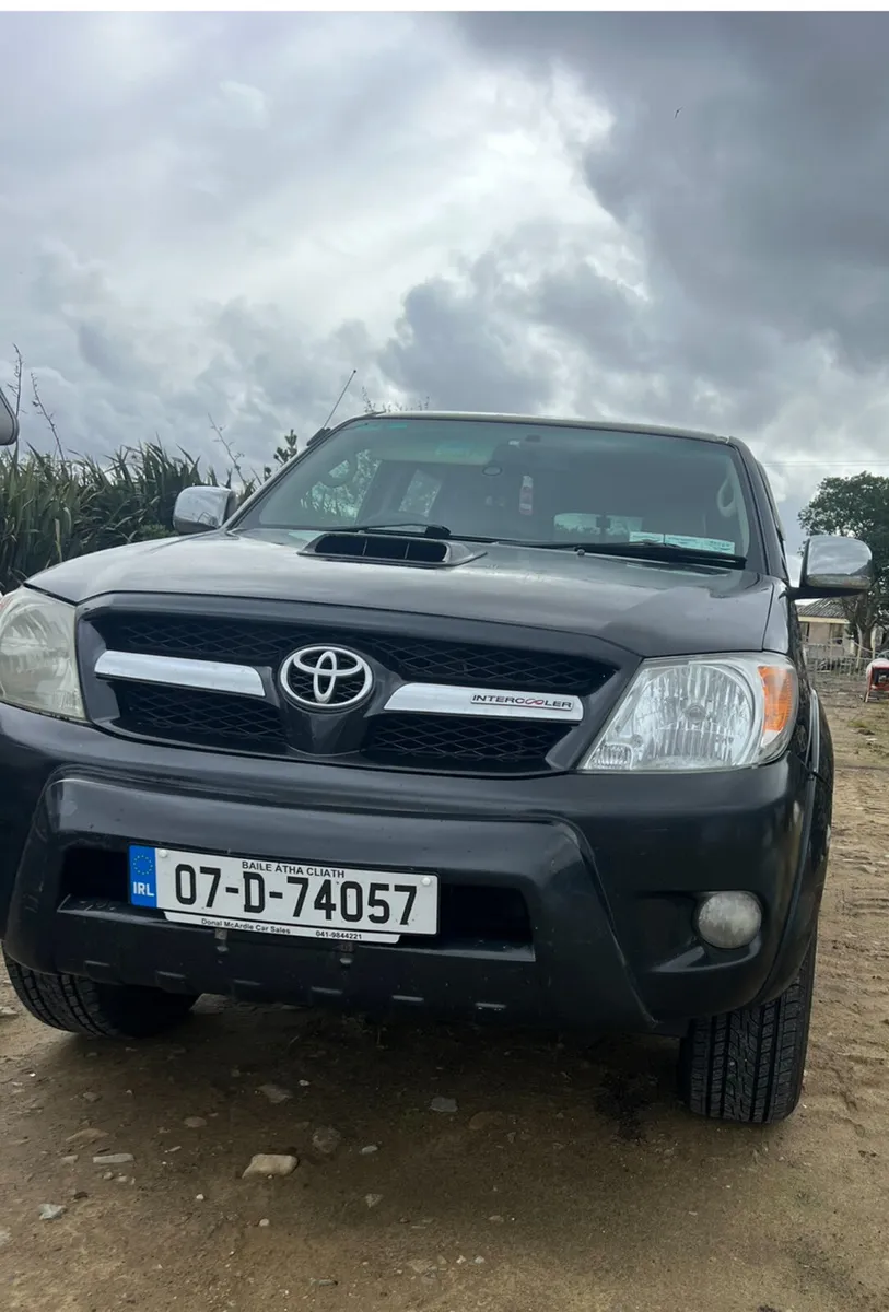 Toyota hilux 07 - Image 2