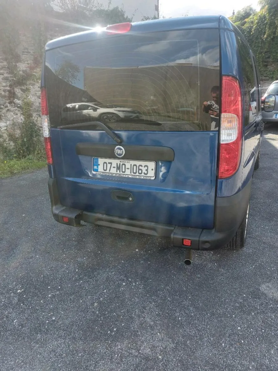 Fiat Doblo wheelchair van - Image 4