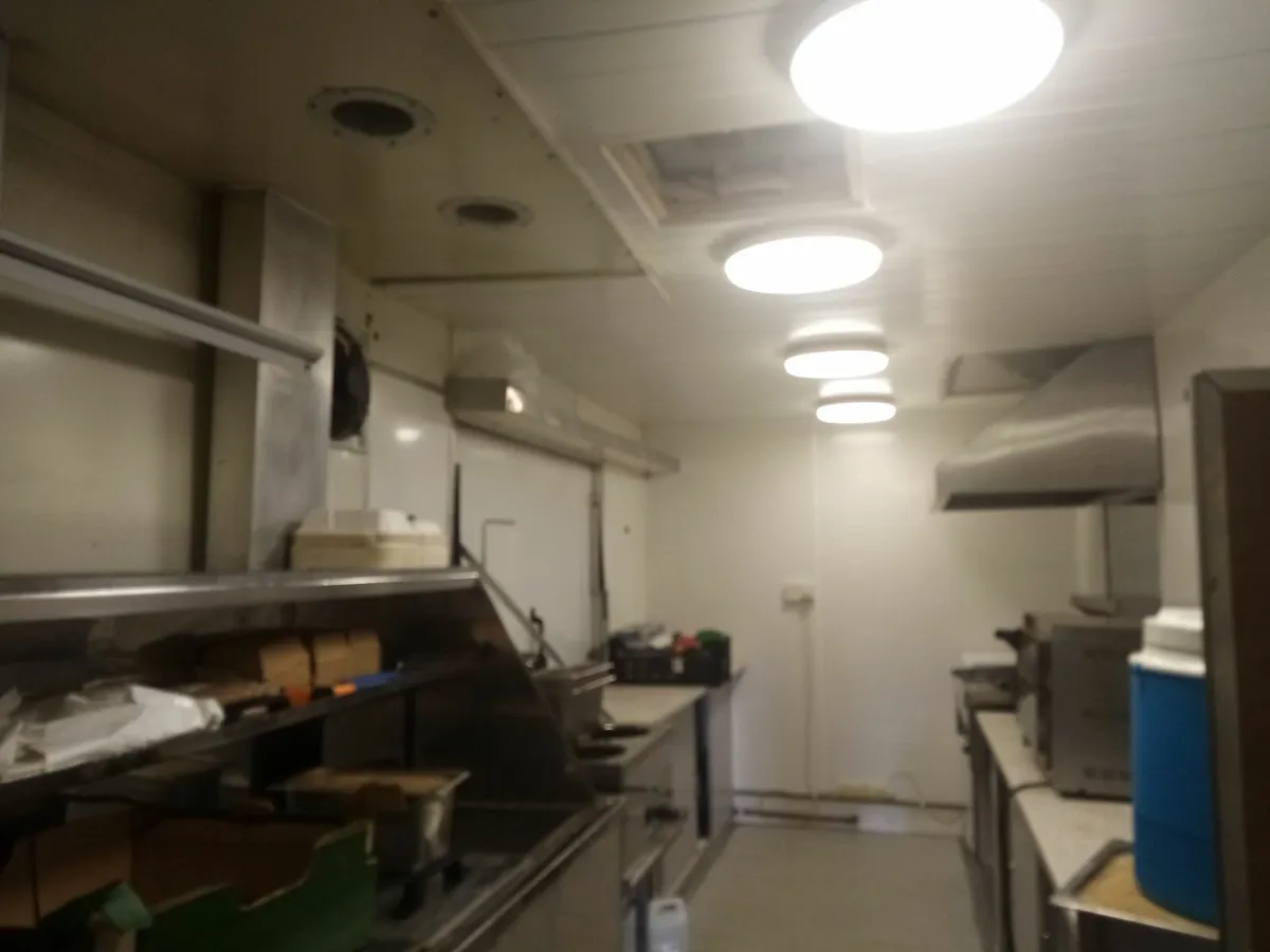 Catering trailer in use 14 foot 2 axle - Image 1