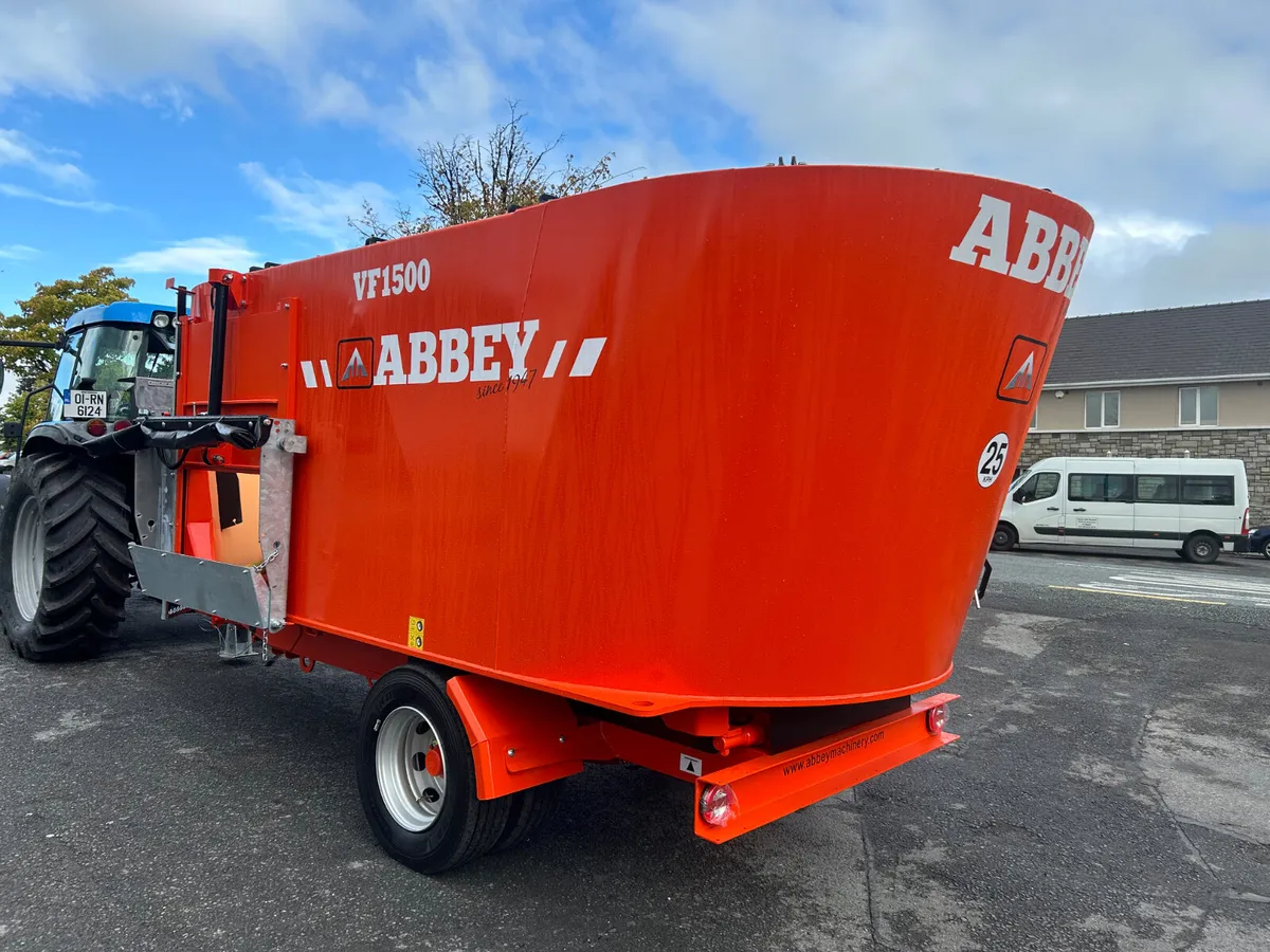 New Abbey VF1500 Twin Diet Feeder - Image 4