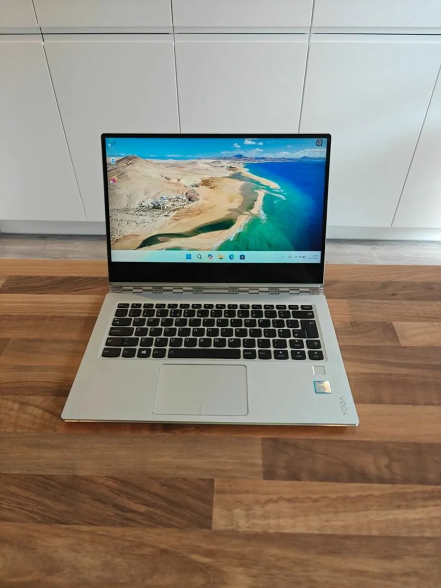 Lenovo Yoga 910 | i5 | 8GB | 256GB | 4K Touch - Image 1