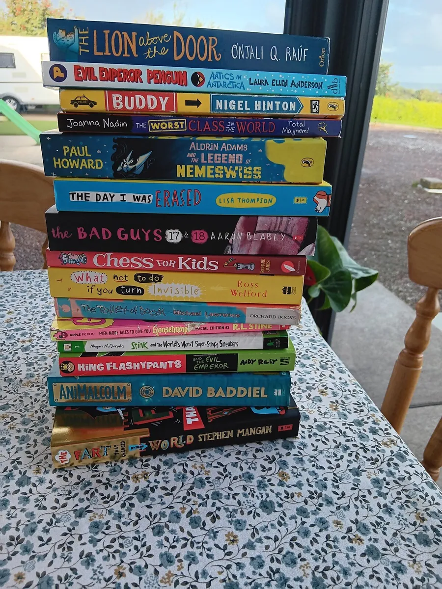 Books - Image 4