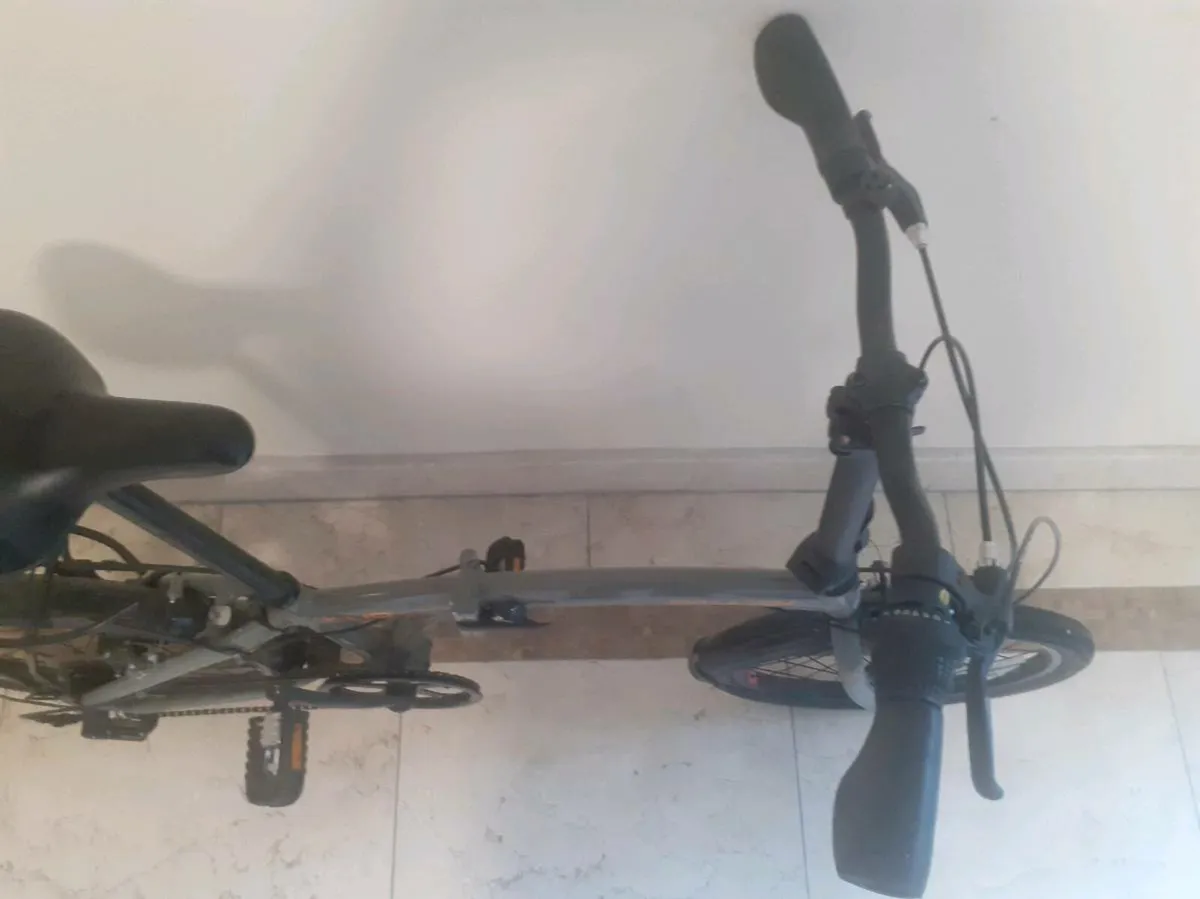 Raleigh Two folding bike - Image 2
