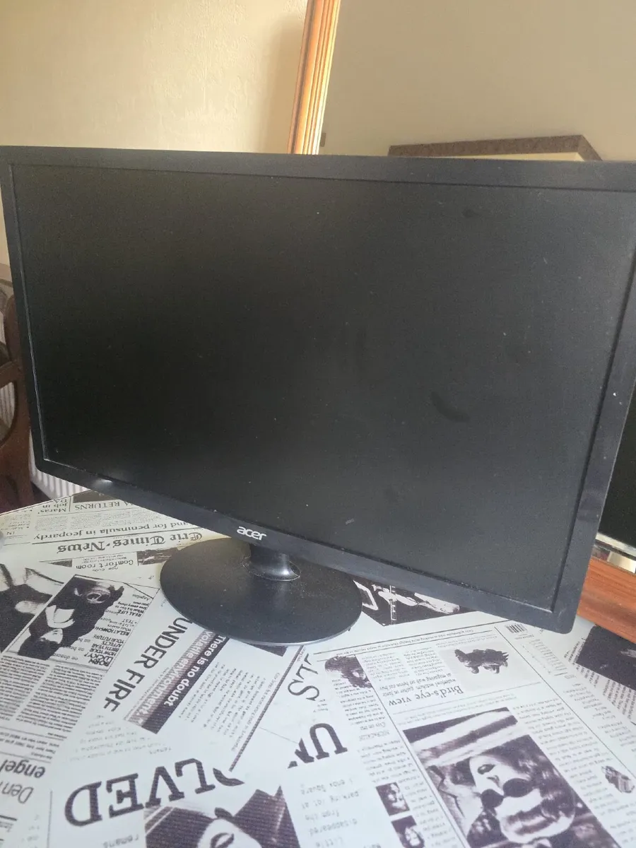 LED Monitor - Image 1