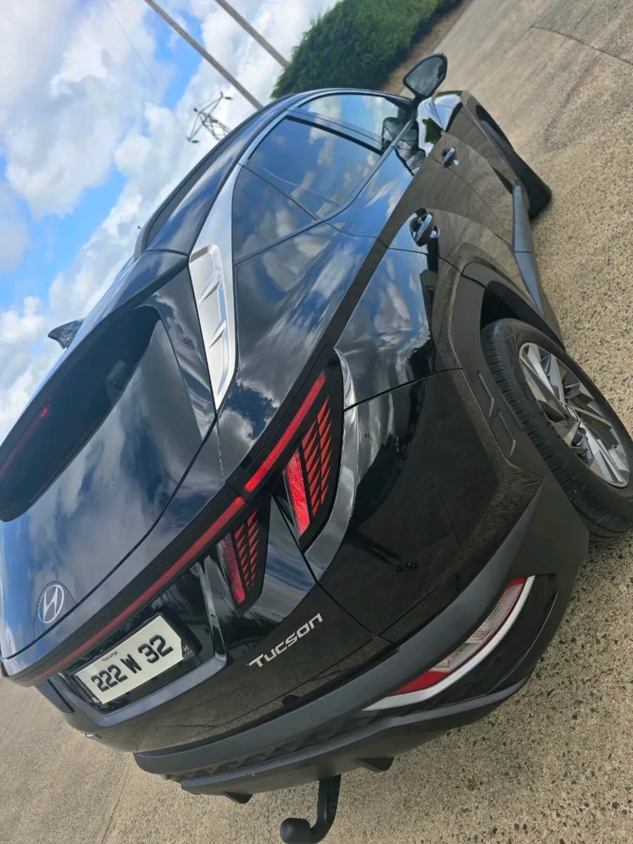 Hyundai Tucson ix35 Executive Plus 5DR - Image 2