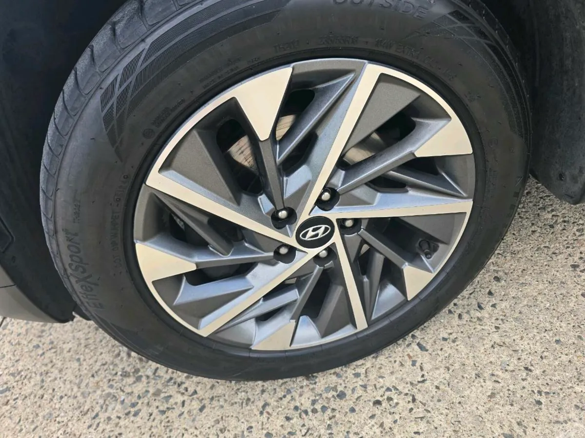 Hyundai Tucson ix35 Executive Plus 5DR - Image 4