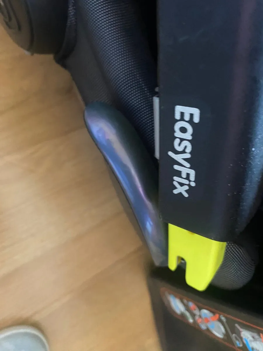 Car seat - Image 1