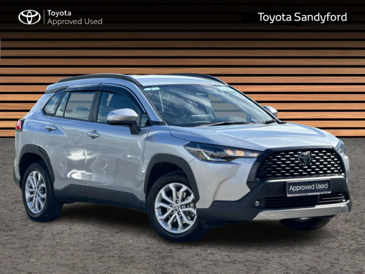 Toyota Corolla Cross 1.8 HYBRID LUNA // REAR CAMER - Image 1