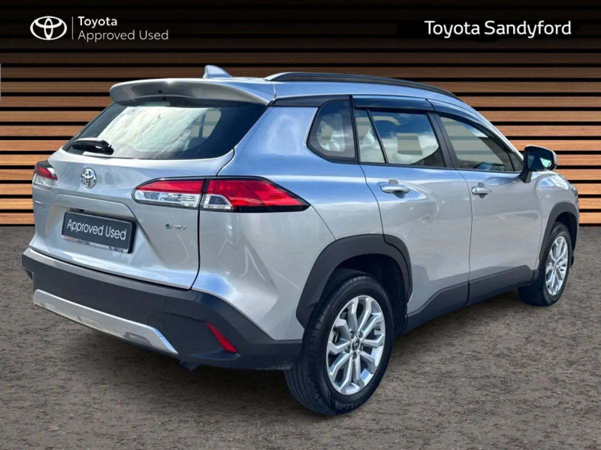 Toyota Corolla Cross 1.8 HYBRID LUNA // REAR CAMER - Image 2