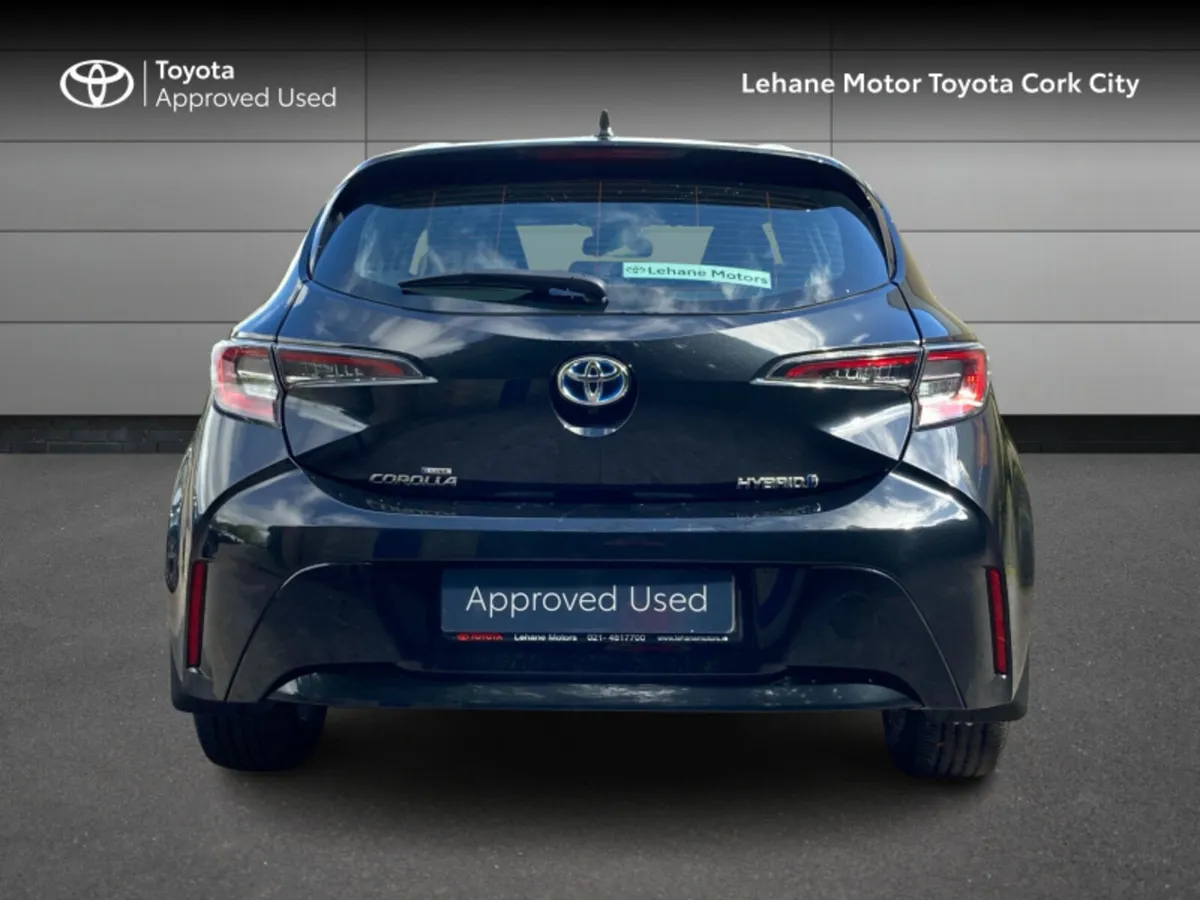 Toyota Corolla LUNA H/B 4DR AUTO HYBRID - Image 4