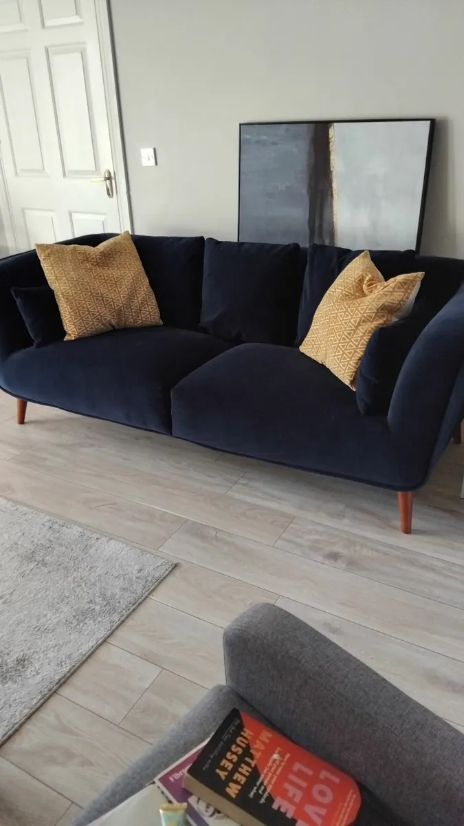 3 Seater Plush Bentley Sofa - Image 1