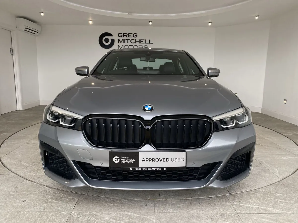 BMW 5-Series 2023 - Image 2
