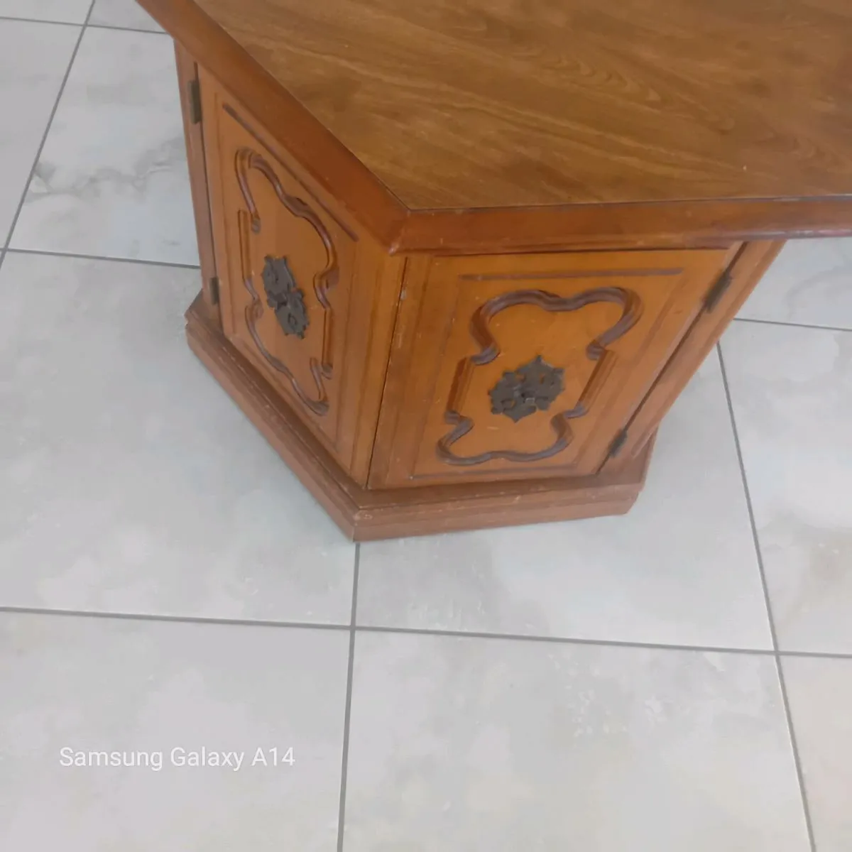 Side table/Locker - Image 3