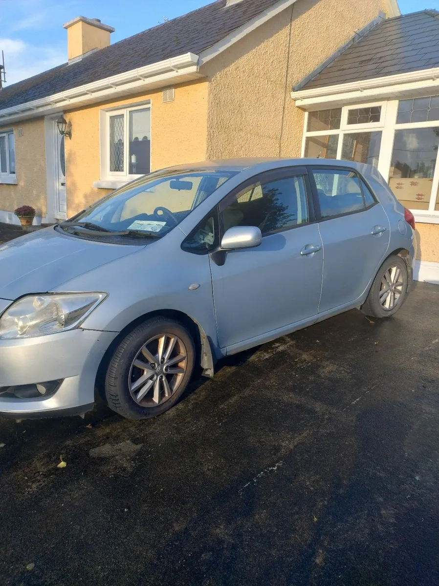 Toyota Auris 2009 - Image 4