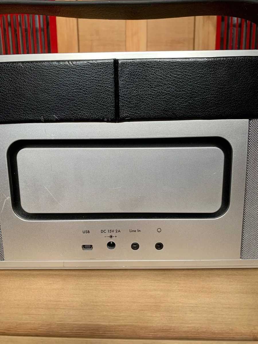 Ted Baker  Radio - Image 4