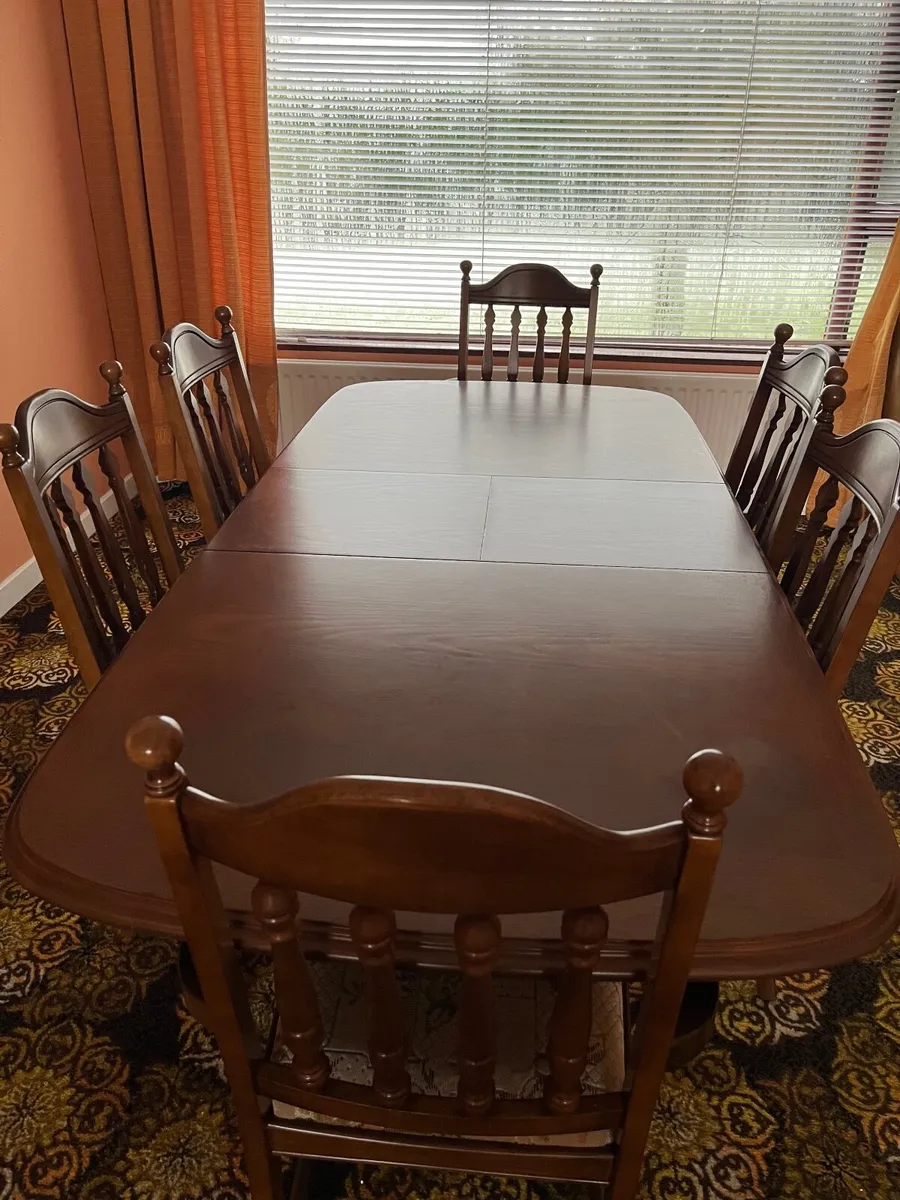 Dining table and chairs - Image 3