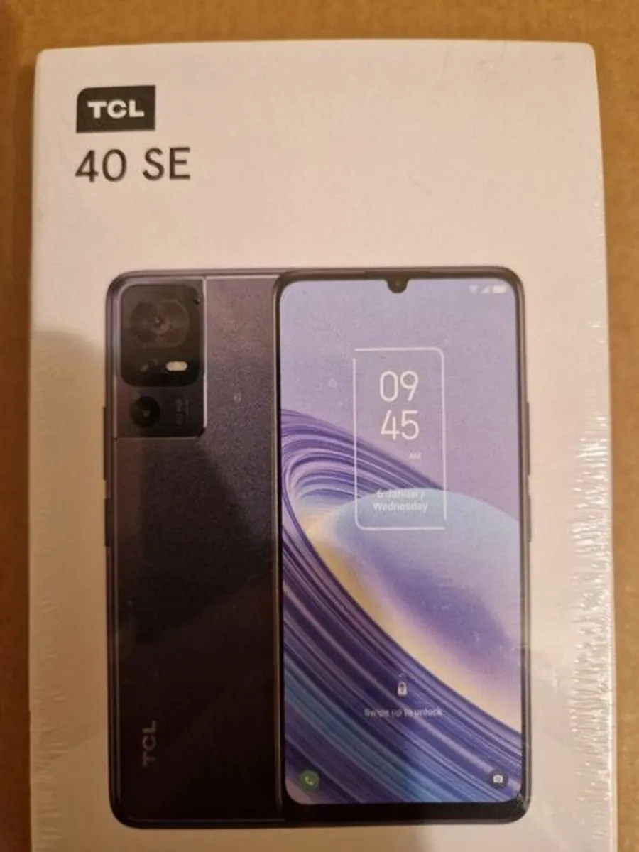NEW TCL 40SE Smart Phone, 128GB, On Tesco Network - Image 1