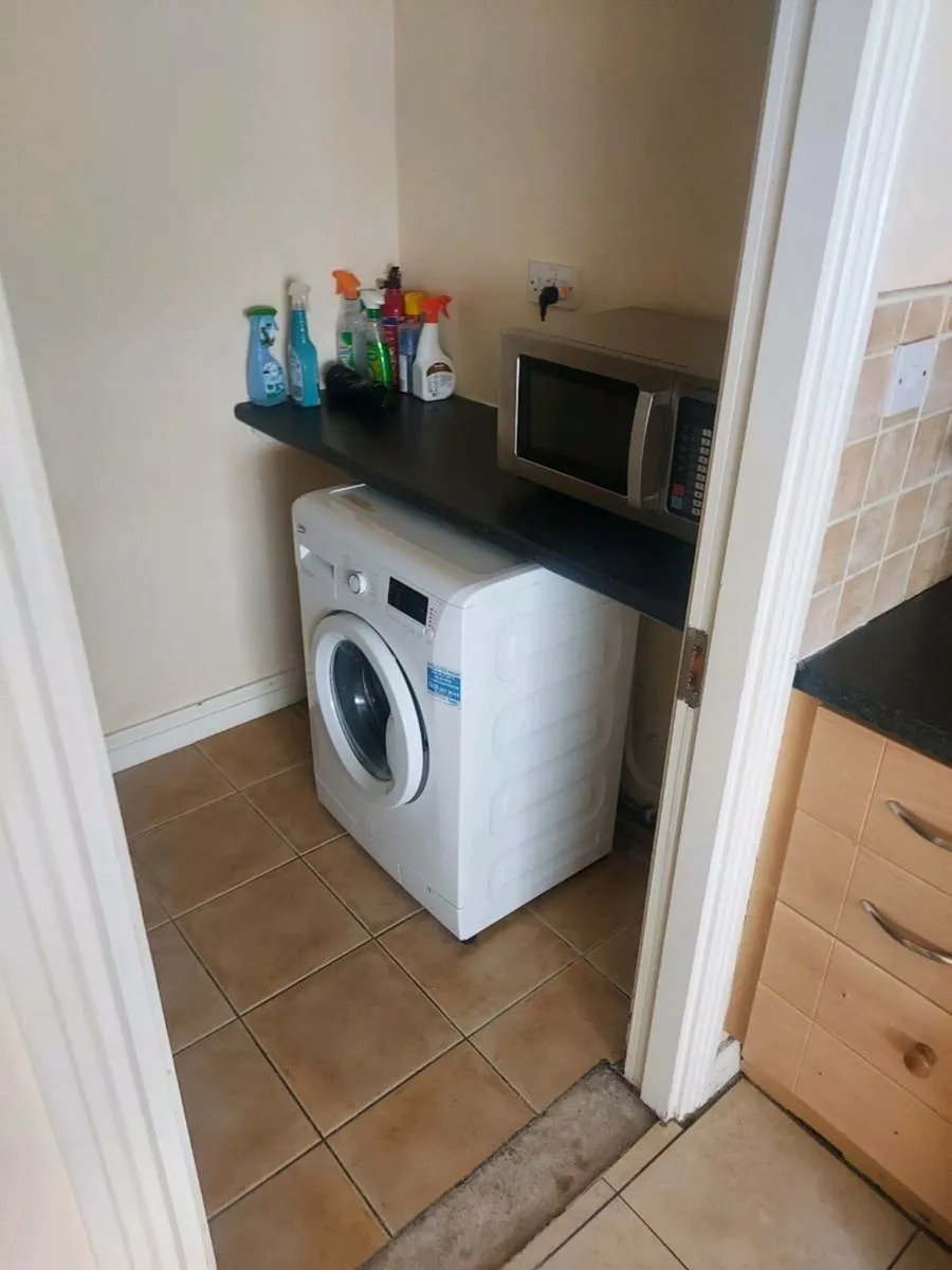3 bedroom apartment for rent - Image 4