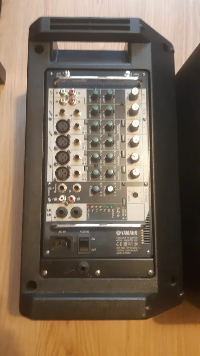 Stagepas 300 pa System - Image 1