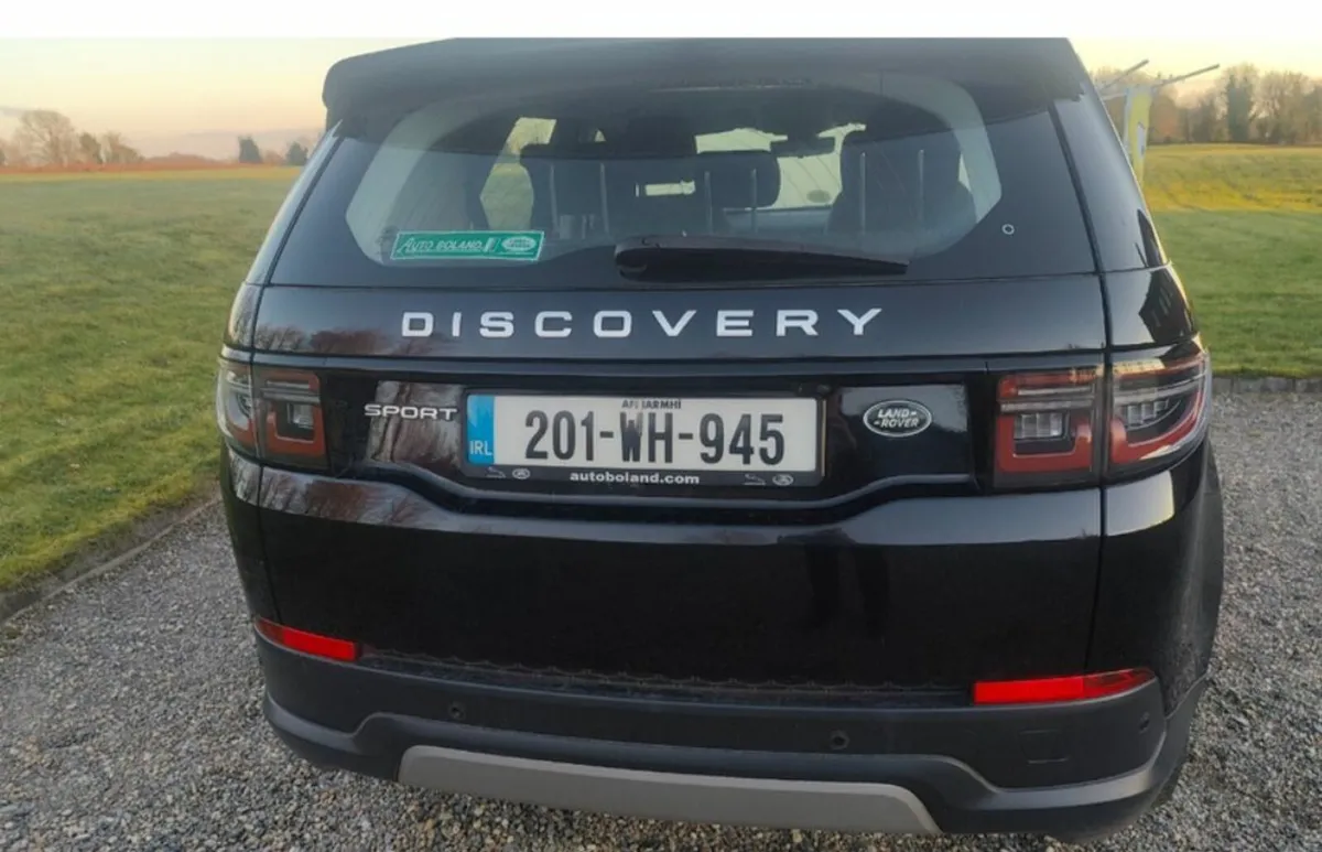 Land Rover Discovery Sport 2020 - Image 3