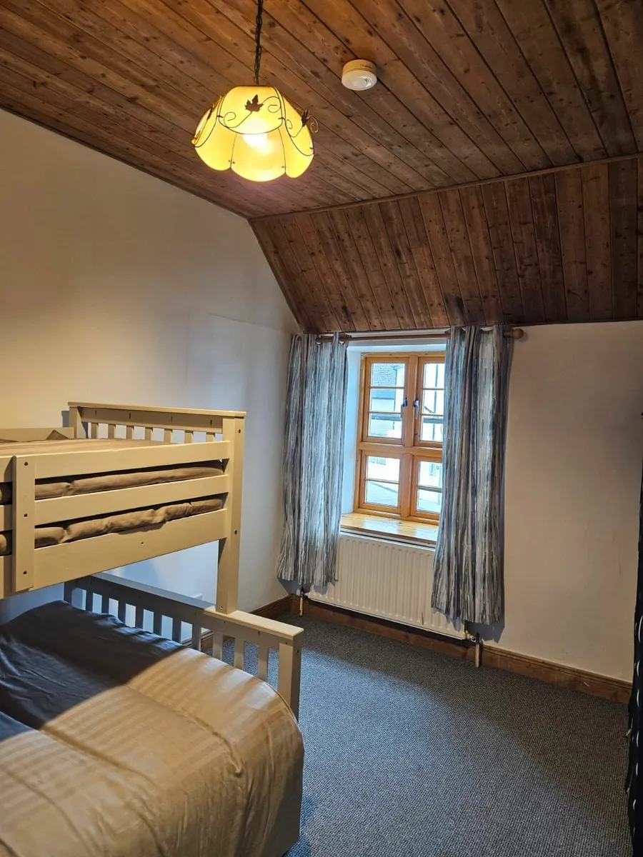 Immaculate, near brand new Bunk beds UPDATE ONE LE - Image 1