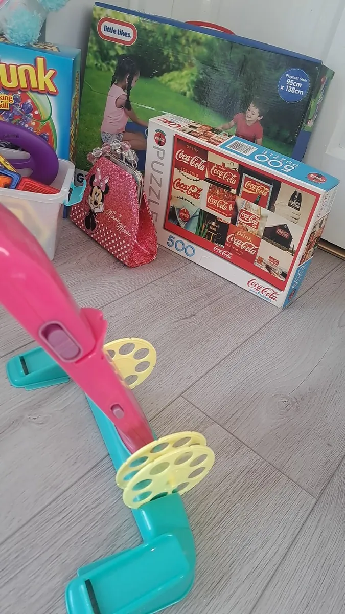Toys - Image 2