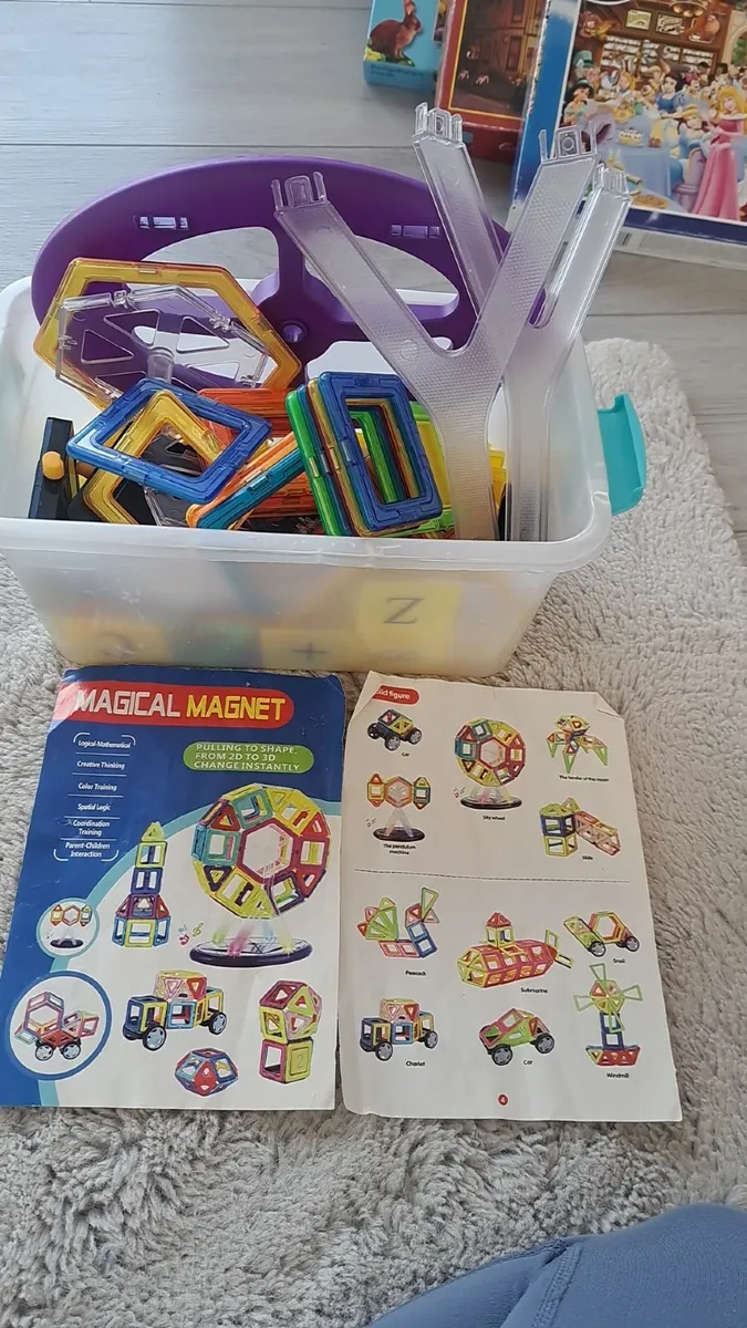 Toys - Image 3