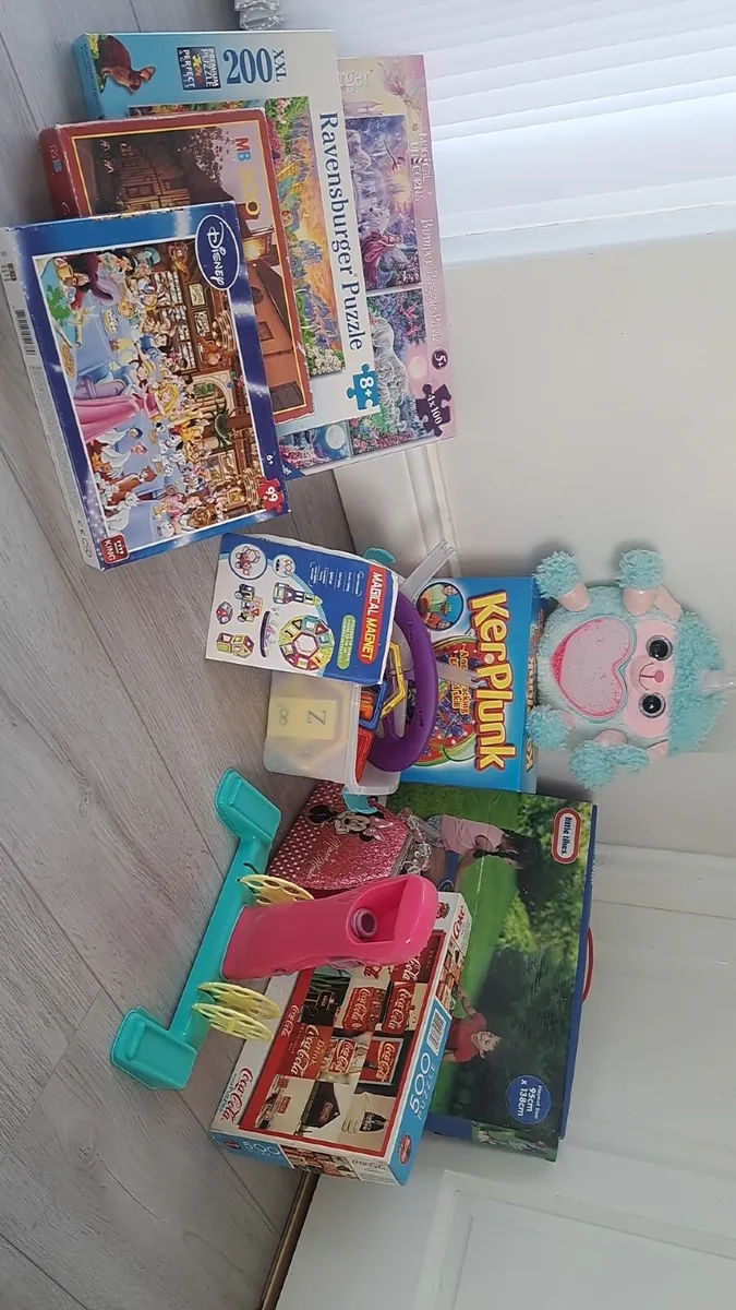 Toys - Image 1