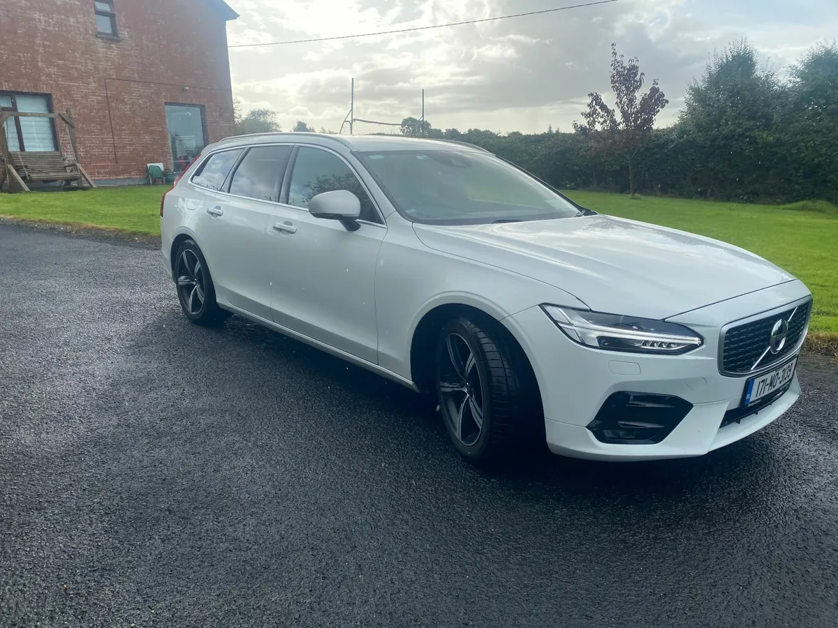 Volvo V90 D5 AWD R Design - Image 2