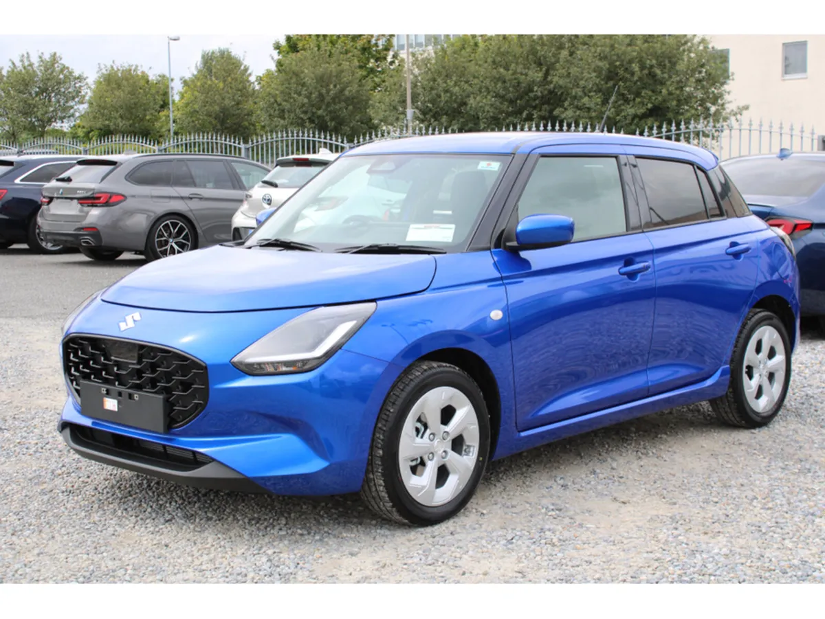 Suzuki Swift 1.2 Motion Petrol Hybrid *0% Finance - Image 4