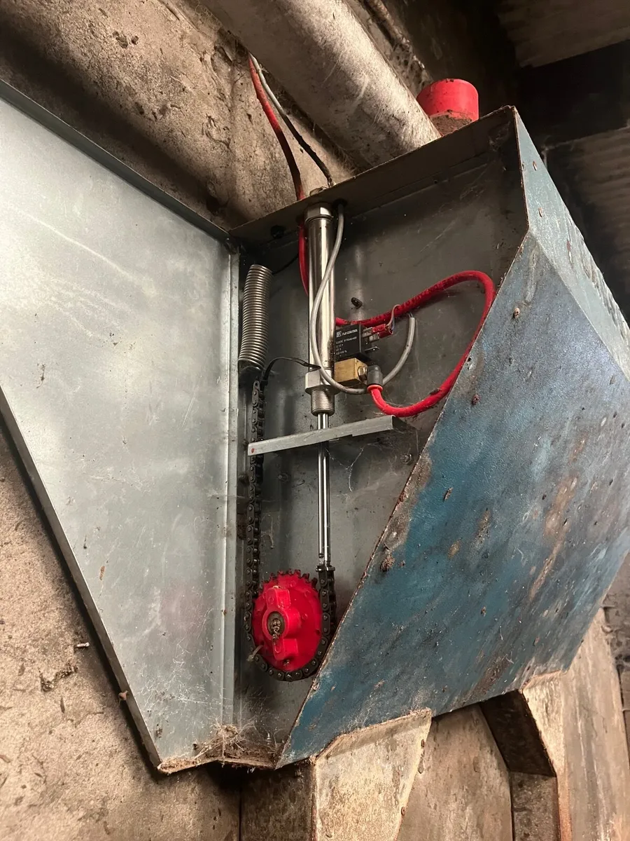 Pearson Compressed Air Feeders - Image 3