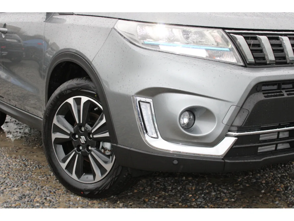 Suzuki Vitara 1.4 Hybrid SZ5 All Grip *NOW WITH €3 - Image 4