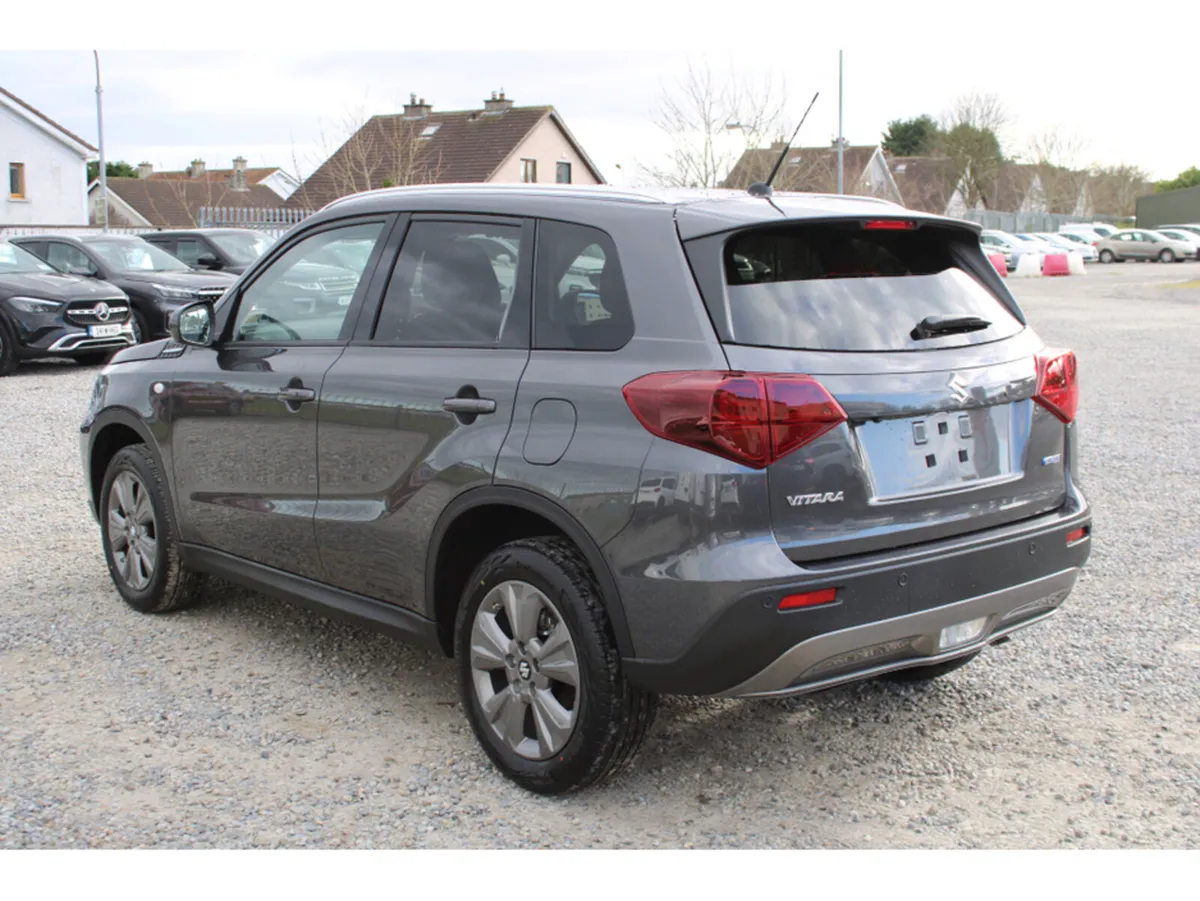 Suzuki Vitara 1.4 B/Jet Hybrid Motion *Facelift* * - Image 4