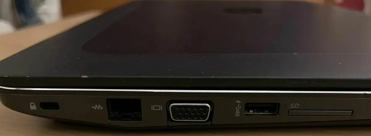HP ZBook - i7 CPU - 32GB Ram - 3x 256GB SSD - Image 4
