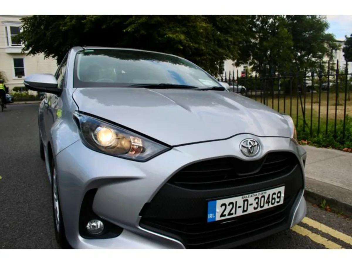 Toyota Yaris 1.0 Luna 4DR - Image 2