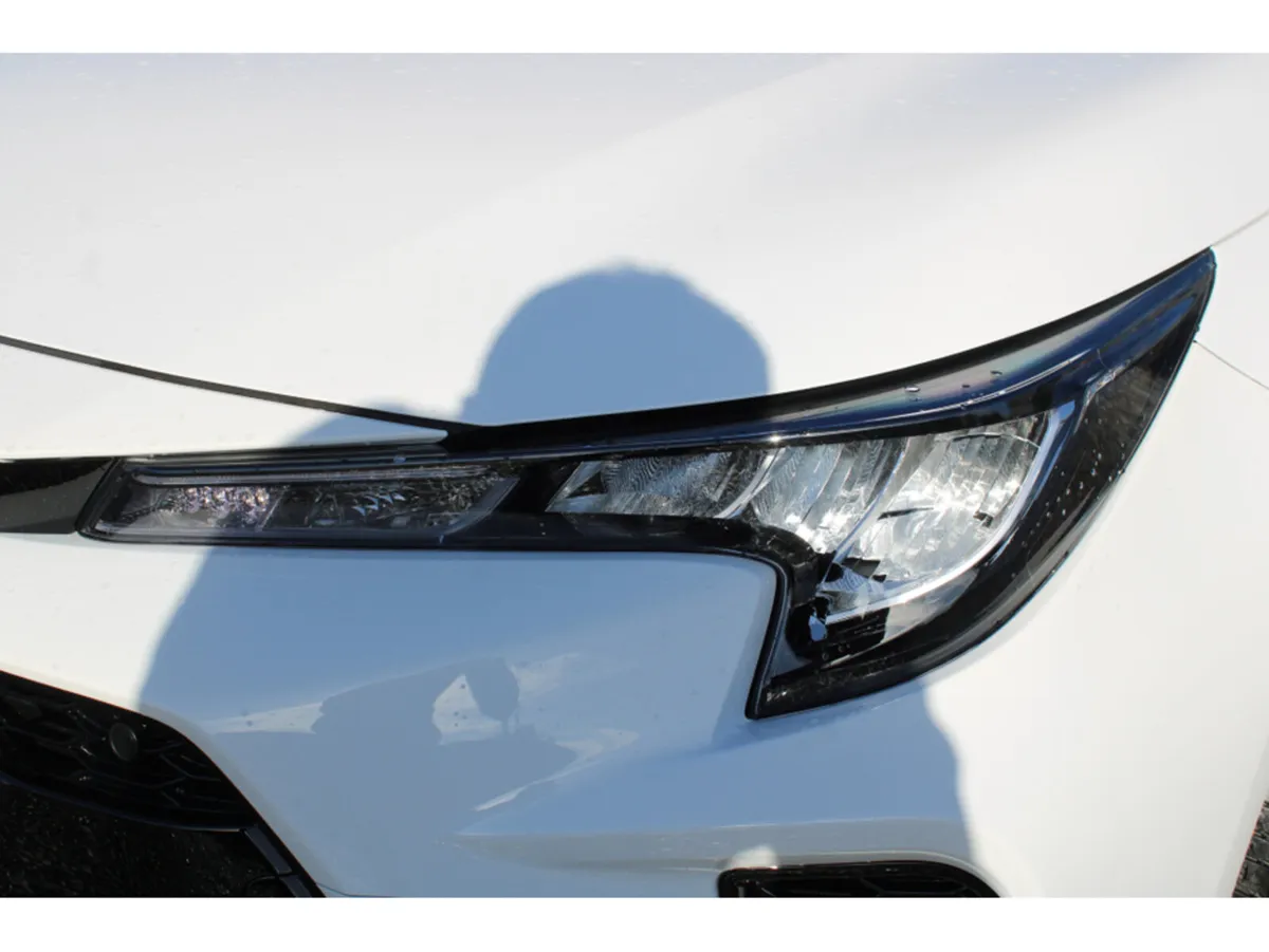 Suzuki Swace 1.8 HYBRID MOTION CVT - Image 4