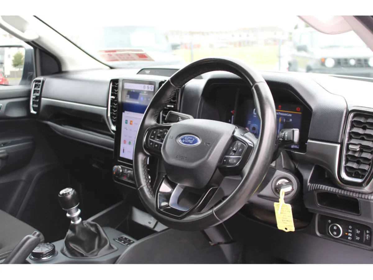 Ford Ranger 2.0 XLT ECOBLUE 4X4 *Crew Cab + Canopy - Image 2