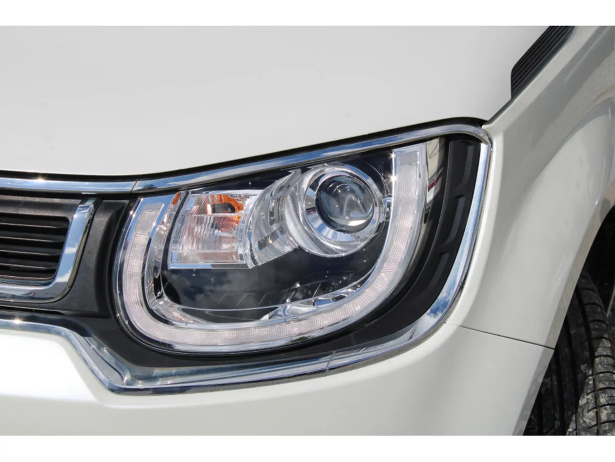Suzuki Ignis 1.2 DUALJET HYBRID SZ3 5 5DR - Image 4