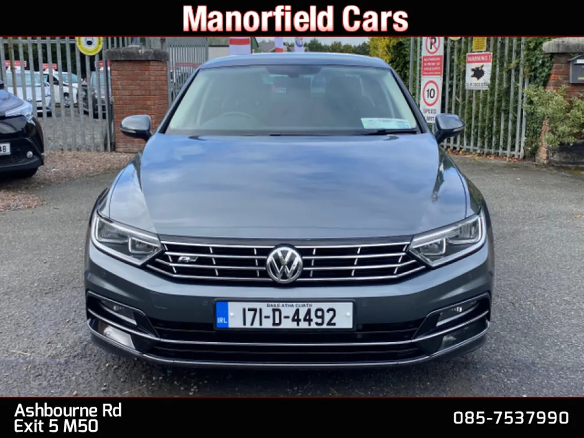 2017 Volkswagen Passat 1.6 TDI LOW KM'S - Image 3