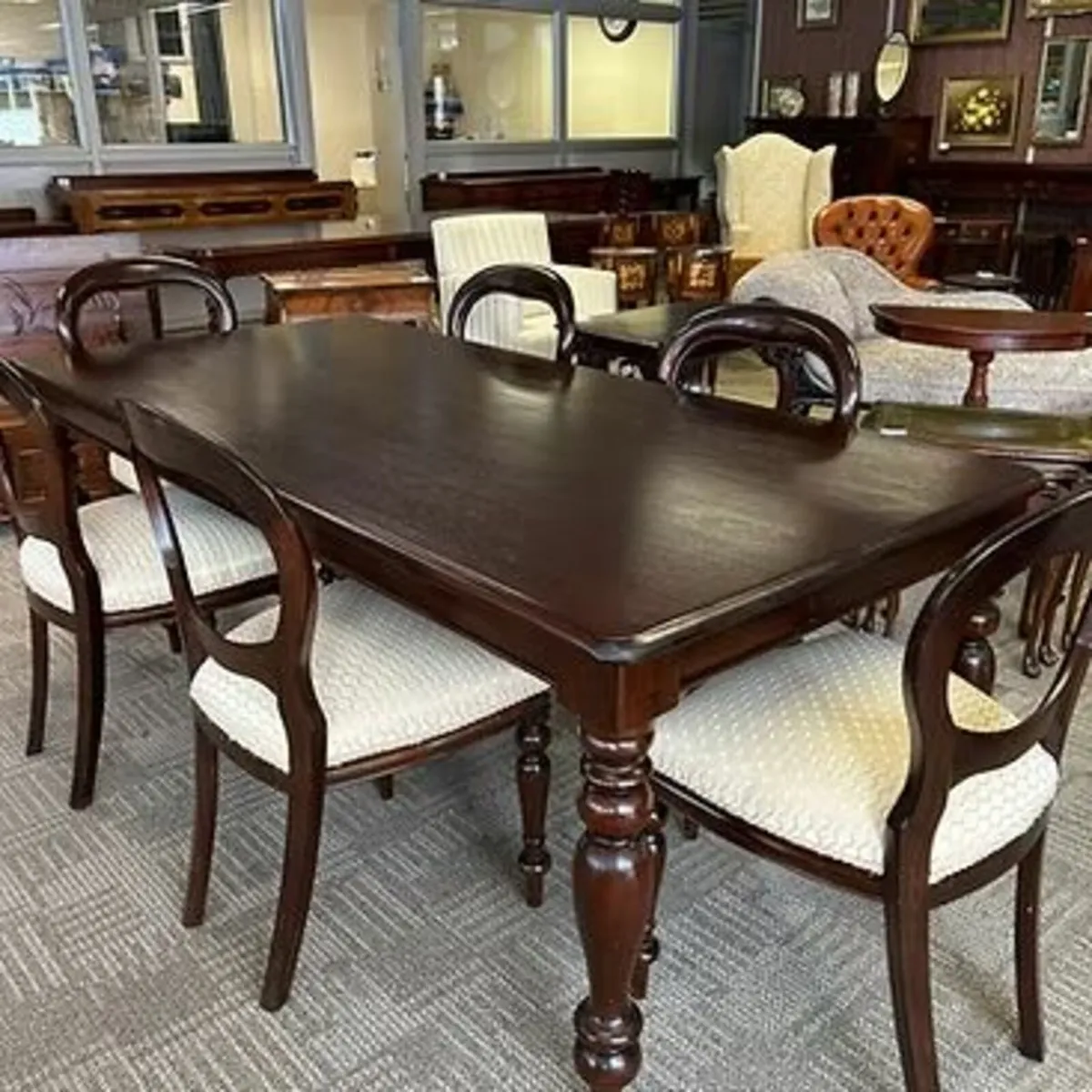 Beautiful mahogany d-end table & 6 chairs