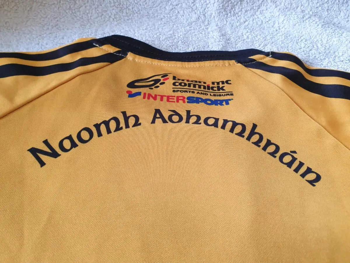 St Eunans Gaelic Football Home Jersey 2016 to 2017 - Image 4