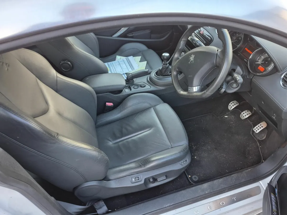 Peugeot RCZ 2012 - Image 2