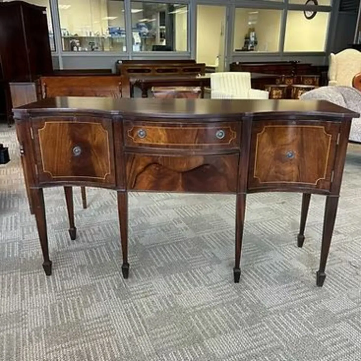 Beautiful mahogany bow fronted sideboard