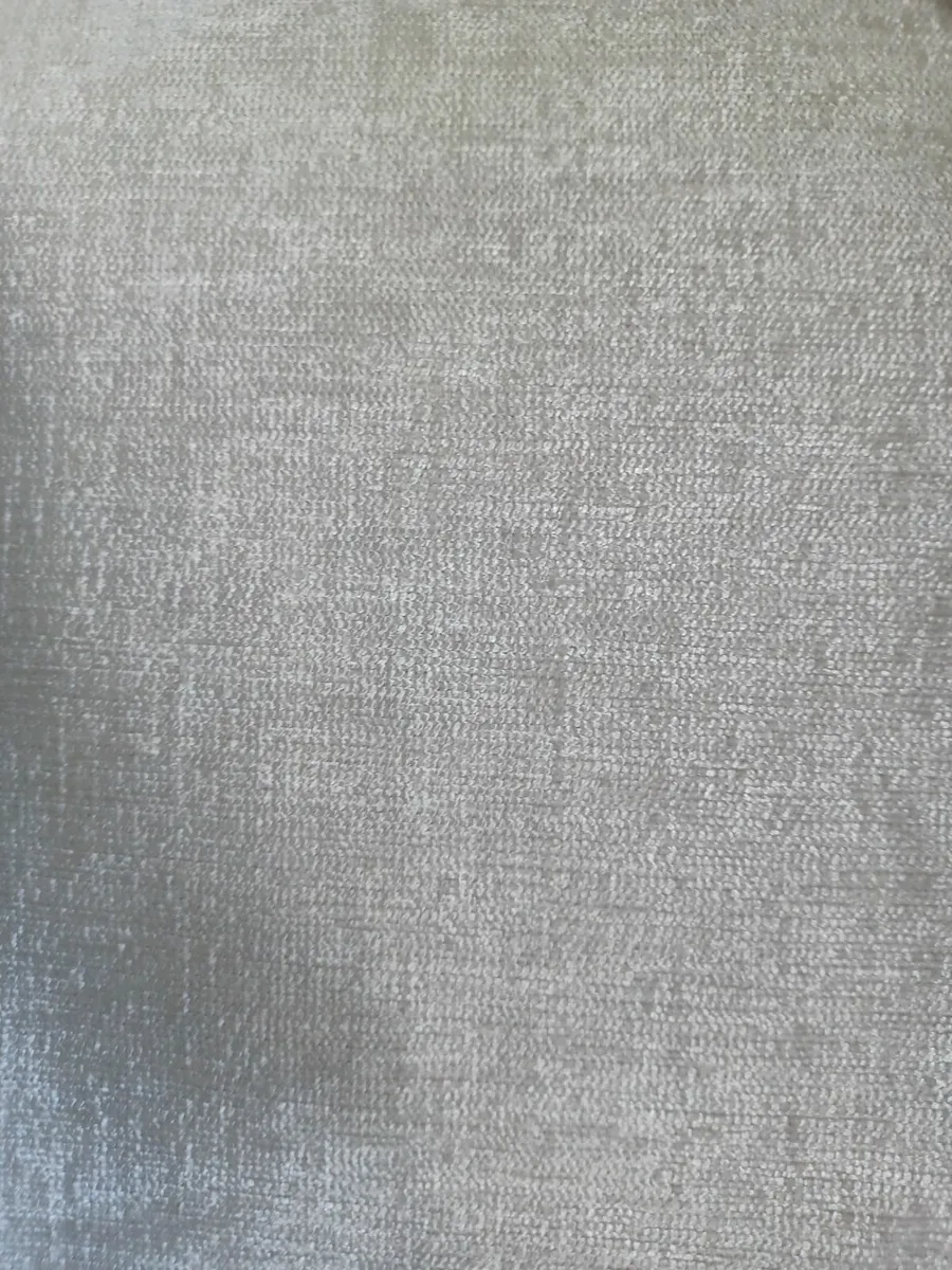 Curtains - Image 2